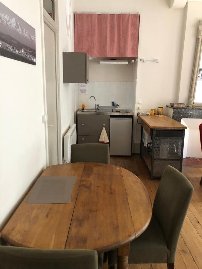 A2 Pas Bed & Breakfast Lectoure Bagian luar foto